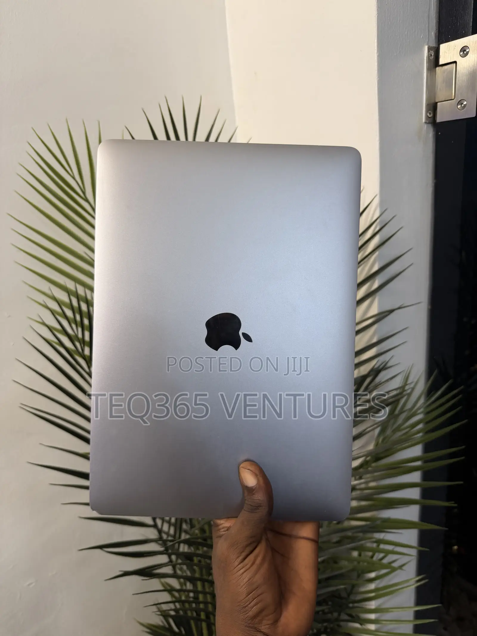 Laptop Apple MacBook 2018 16GB Intel Core i7 SSD 512GB