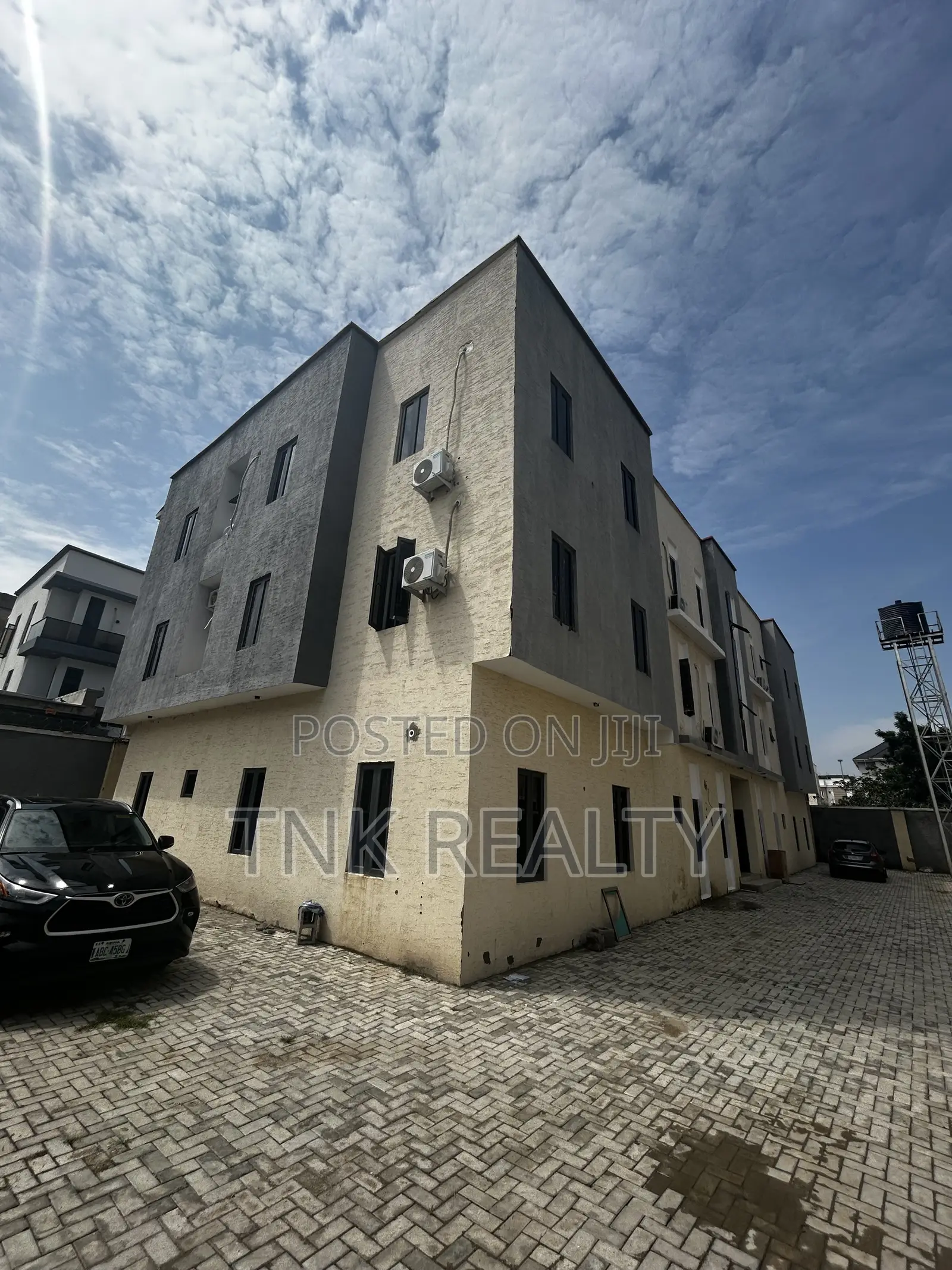 3Bedroom Apartments With BQ for Sale in Jahi