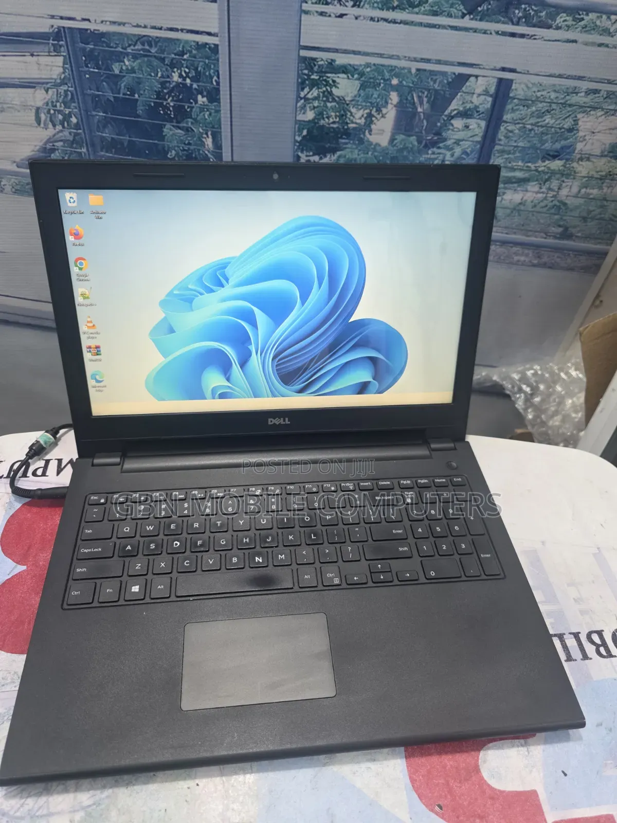 Laptop Dell Inspiron 15 3543 8GB Intel Core i3 HDD 320GB
