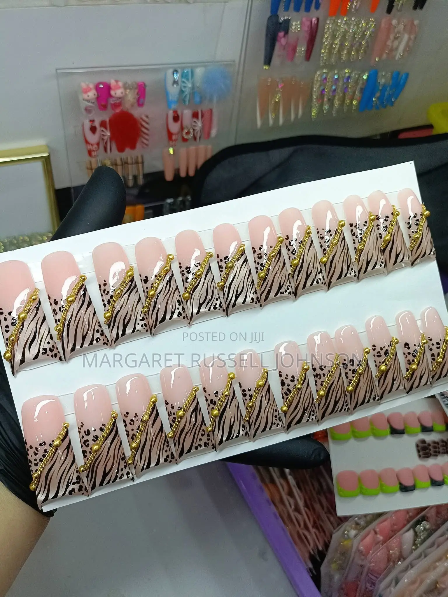 Hard Gel and Acrylic Press on Nails