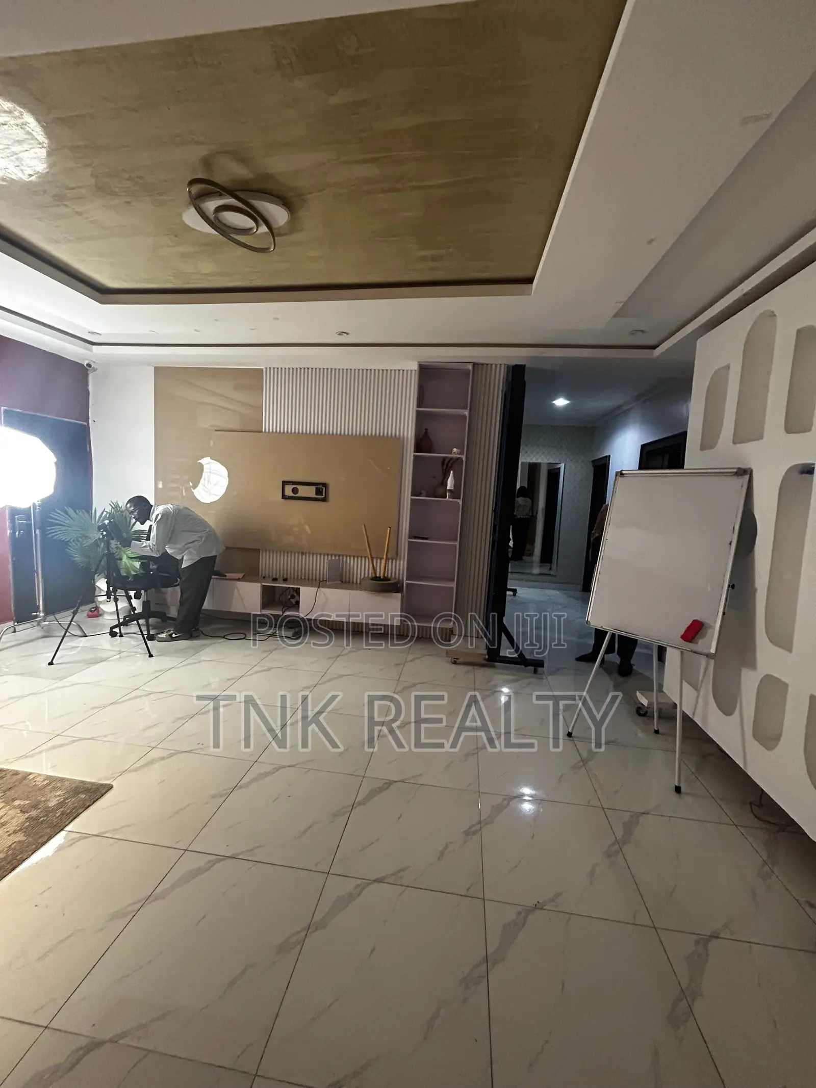 Semi Furnished 3bedroom Apartment for Sale