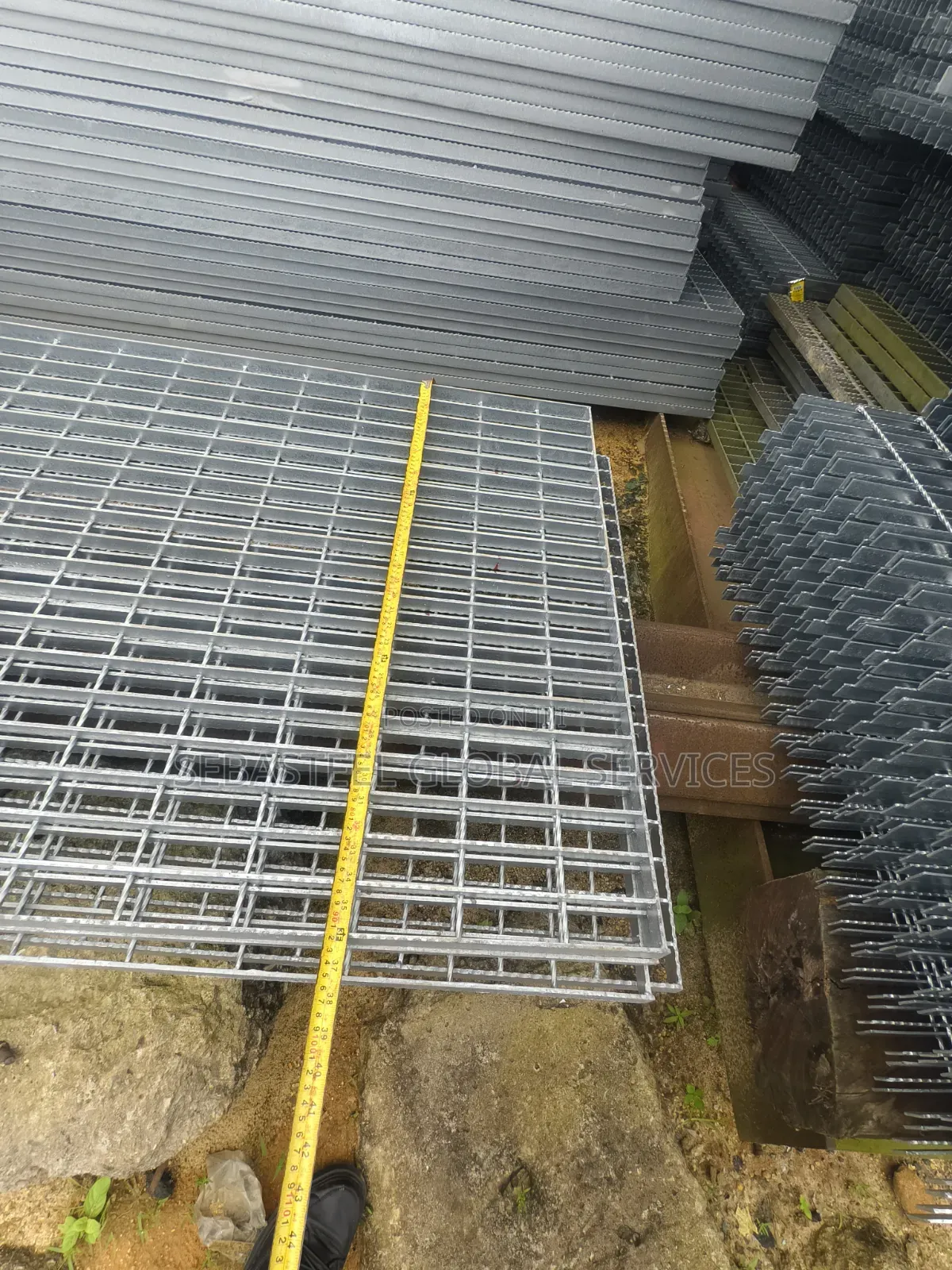 Galvanized Grating Closed 1x3mm