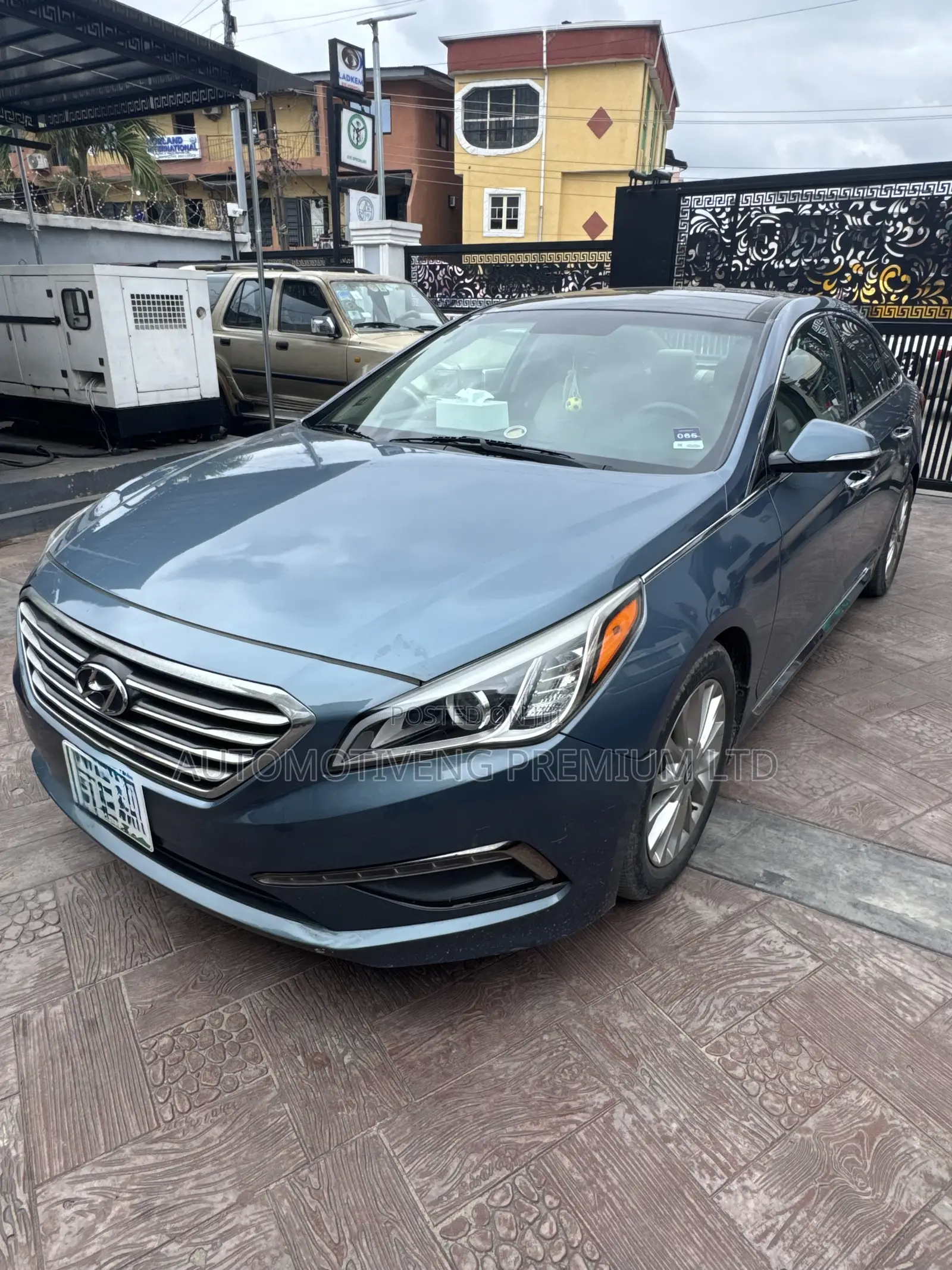 Hyundai Sonata Limited 4dr Sedan (2.4L 4cyl 6A) 2015 Blue