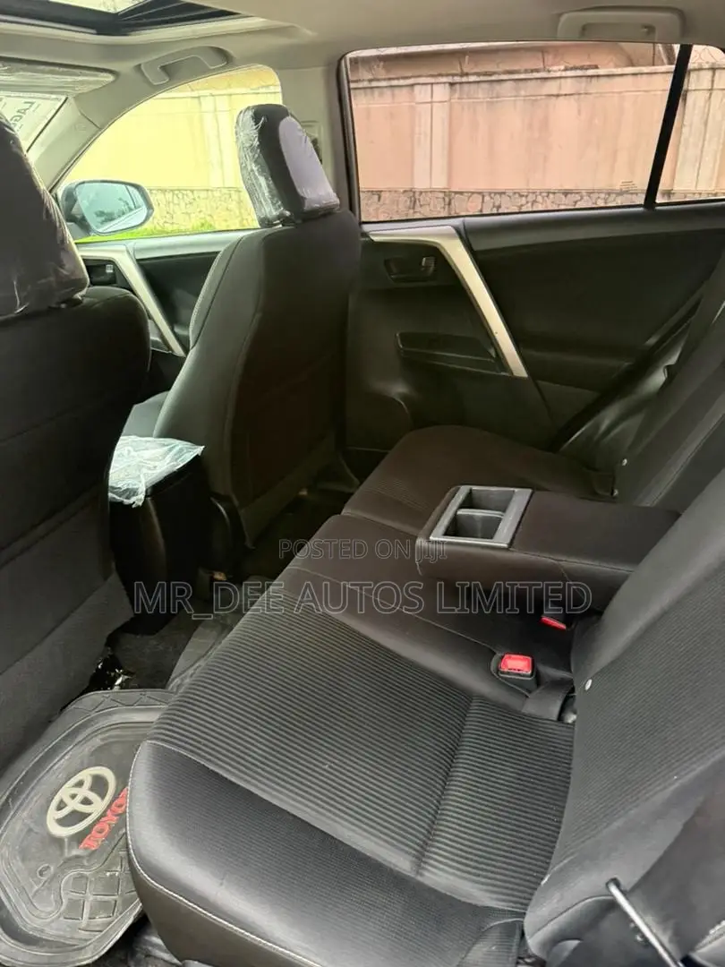 Toyota RAV4 2014 Silver