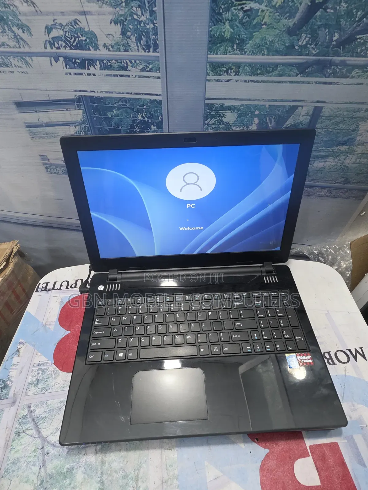 Laptop Toshiba Satellite CL15 8GB Intel Core i3 HDD 320GB