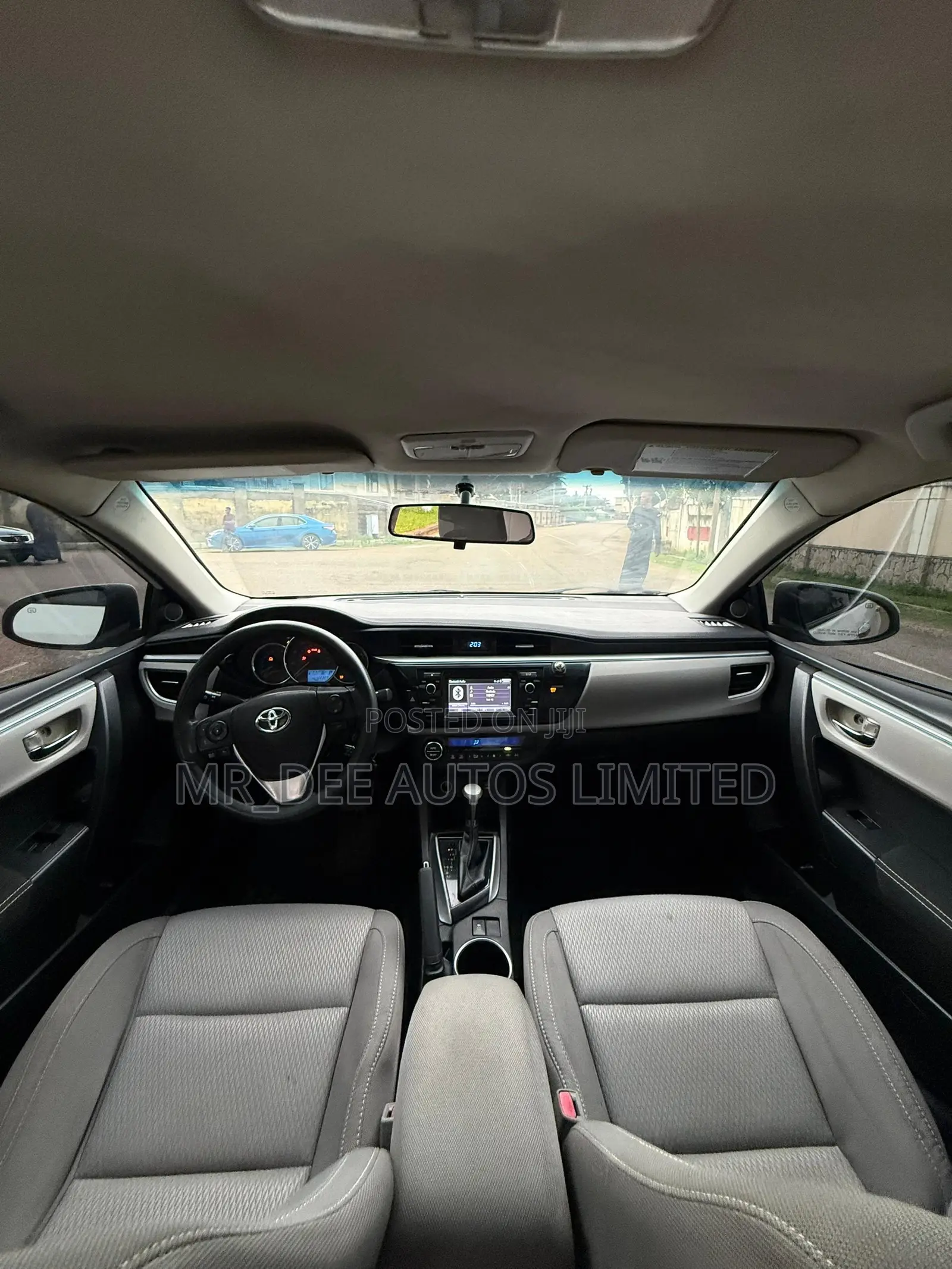 Toyota Corolla 2017 White