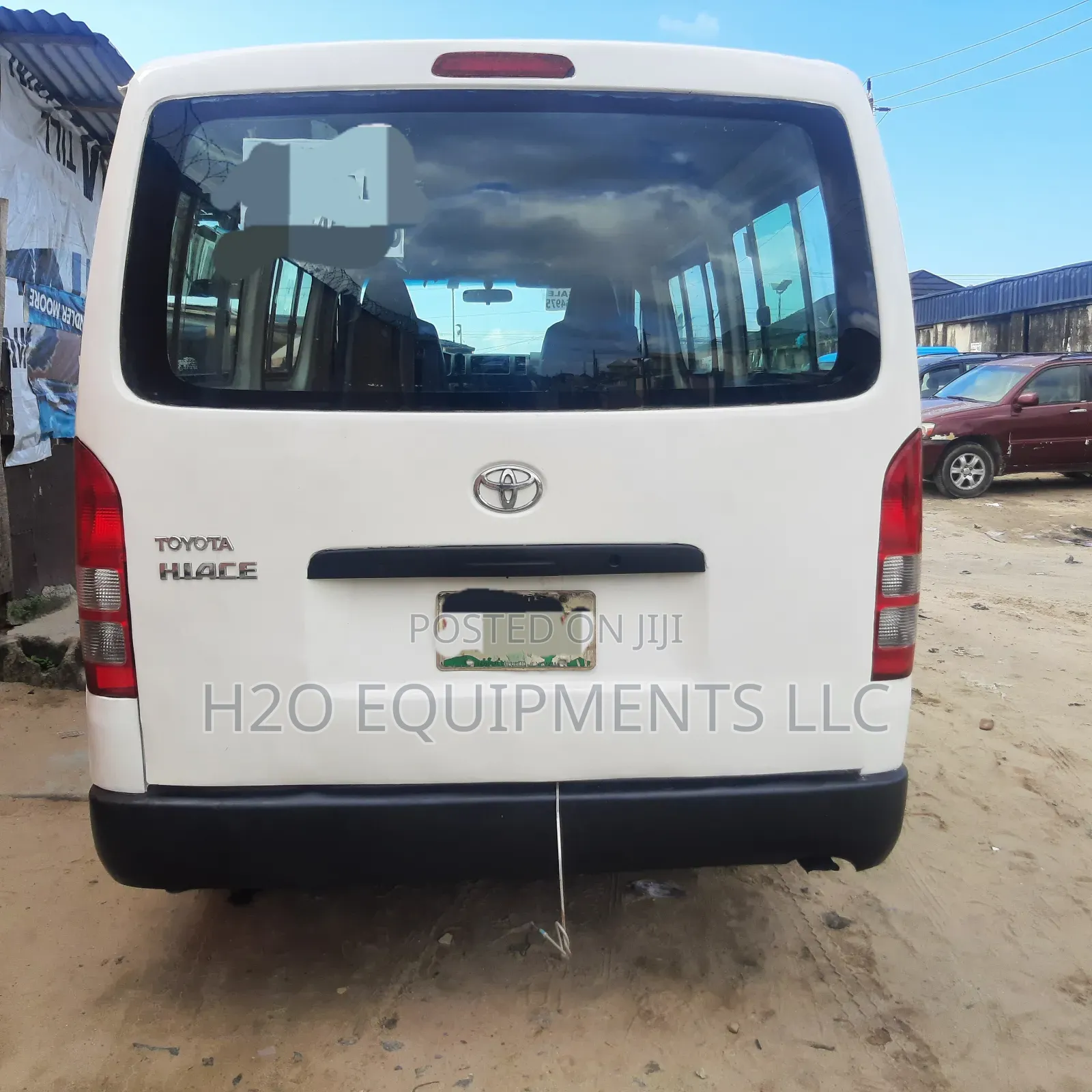Toyota HiAce 2013 White