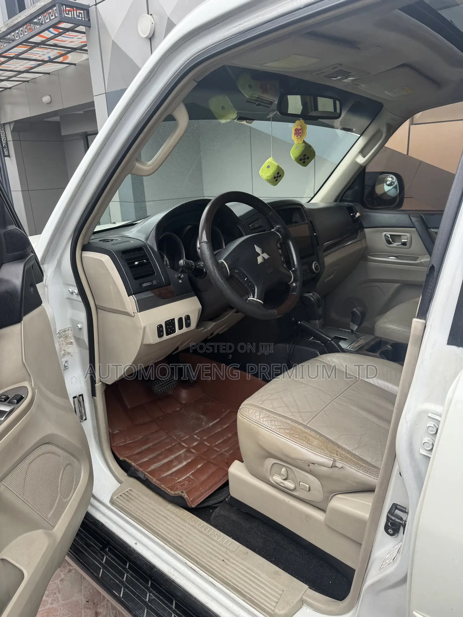 Mitsubishi Pajero Sport 2.5 TD GLS 2005 White