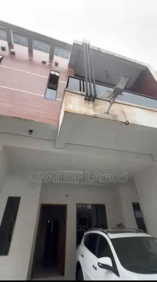 3bdrm Duplex in Ikota for rent