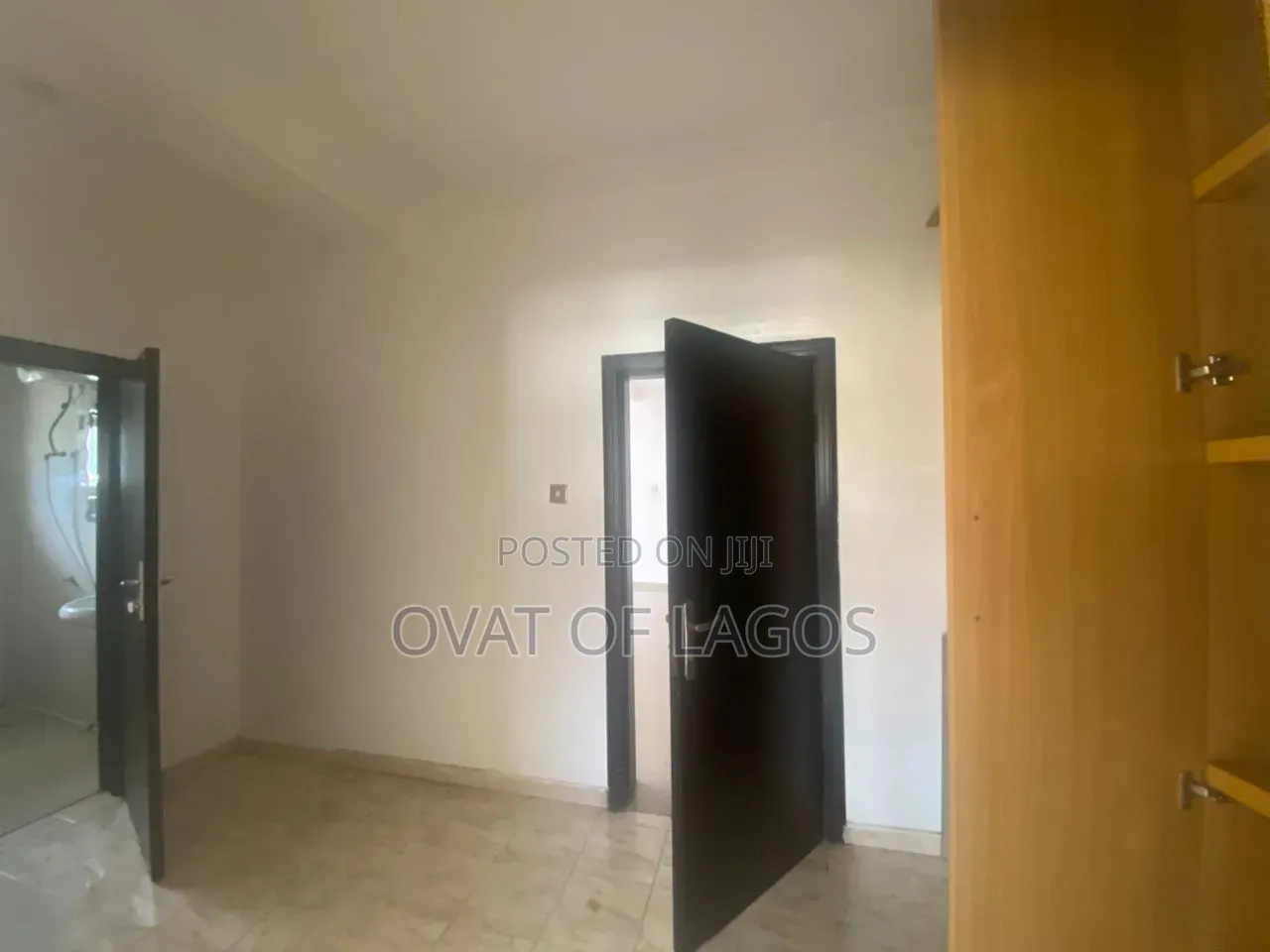 4bdrm House in VGC / Ajah for rent