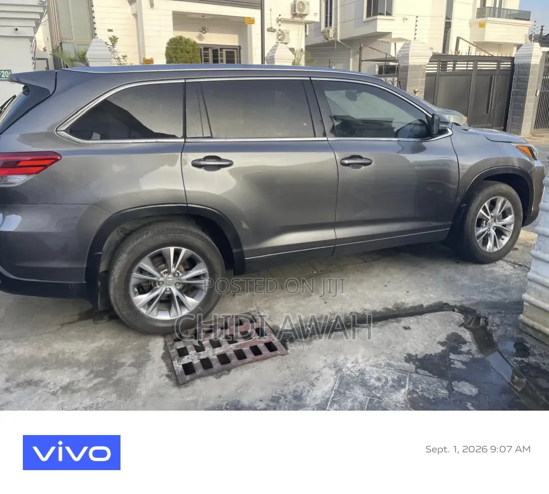 Toyota Highlander 2015 Gray