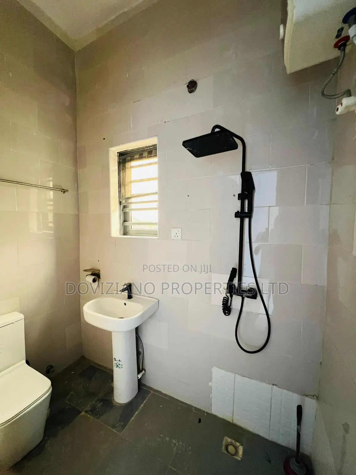 3bdrm Duplex in Ikota for rent