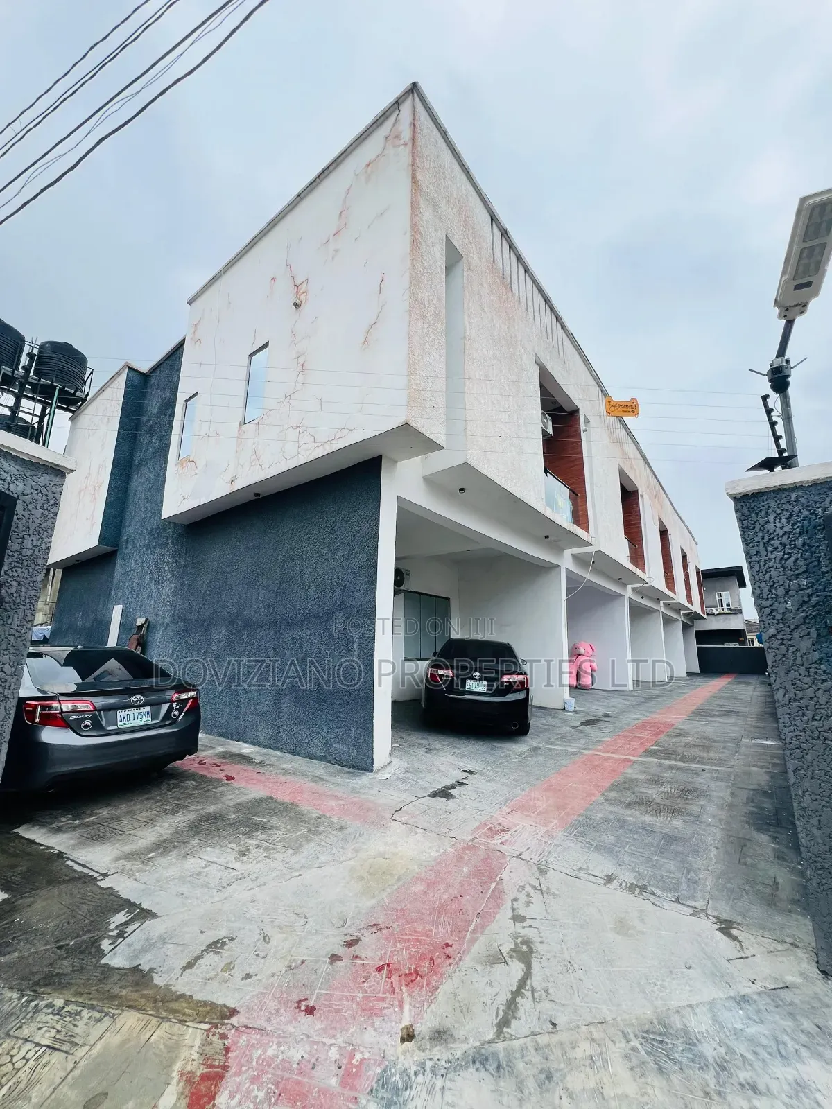 4bdrm Duplex in Ikota for rent