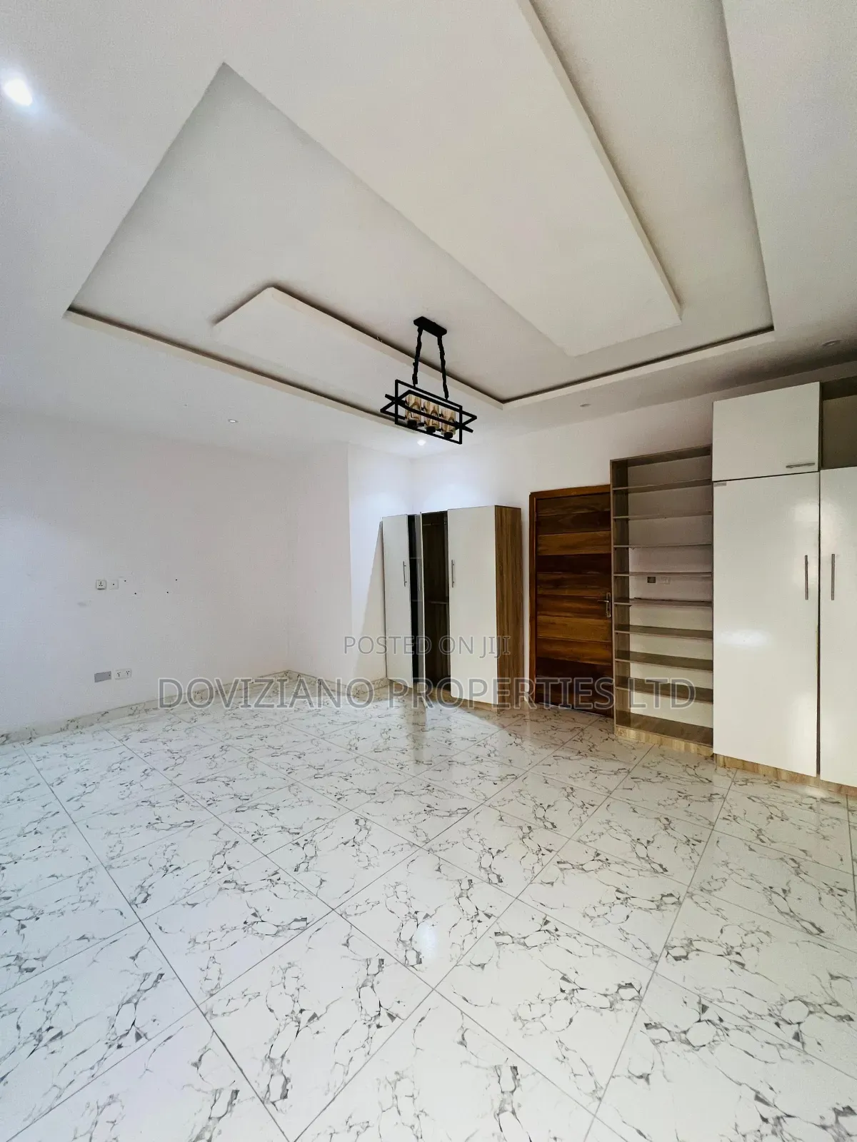 4bdrm Duplex in Ikota for rent