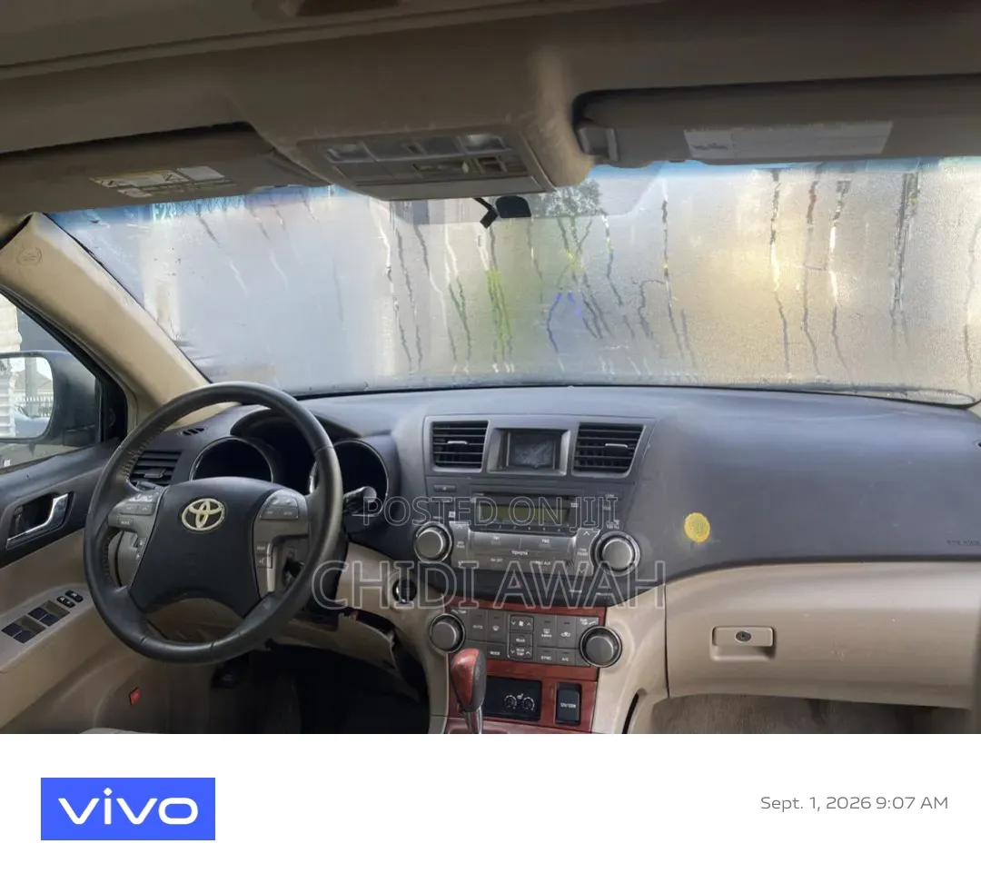 Toyota Highlander 2010 Gray