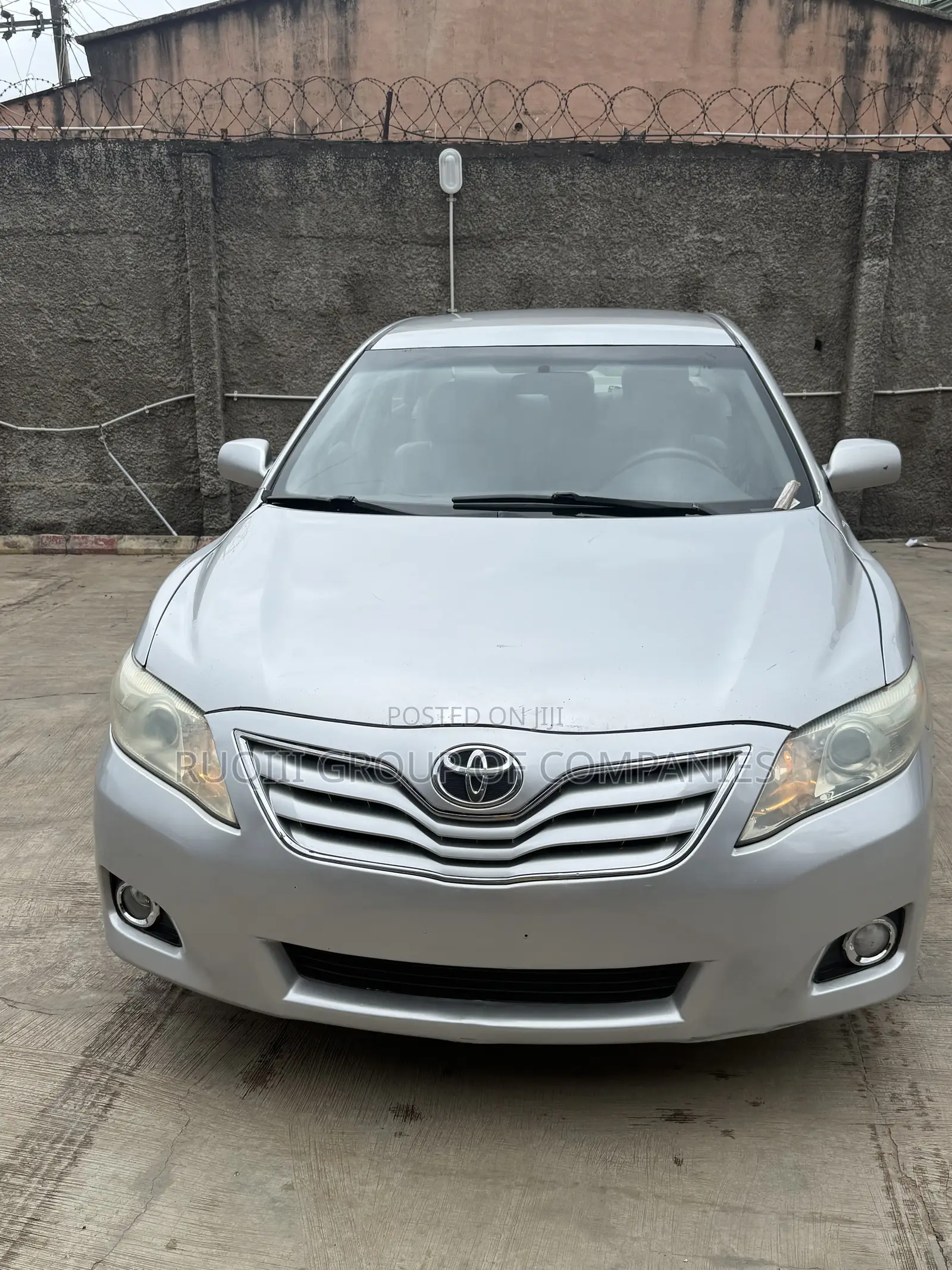 Toyota Camry LE 4dr Sedan (2.5L 4cyl 6AM) 2010 Silver