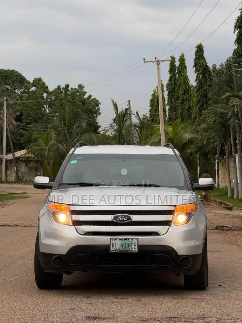 Ford Explorer 2013 Silver