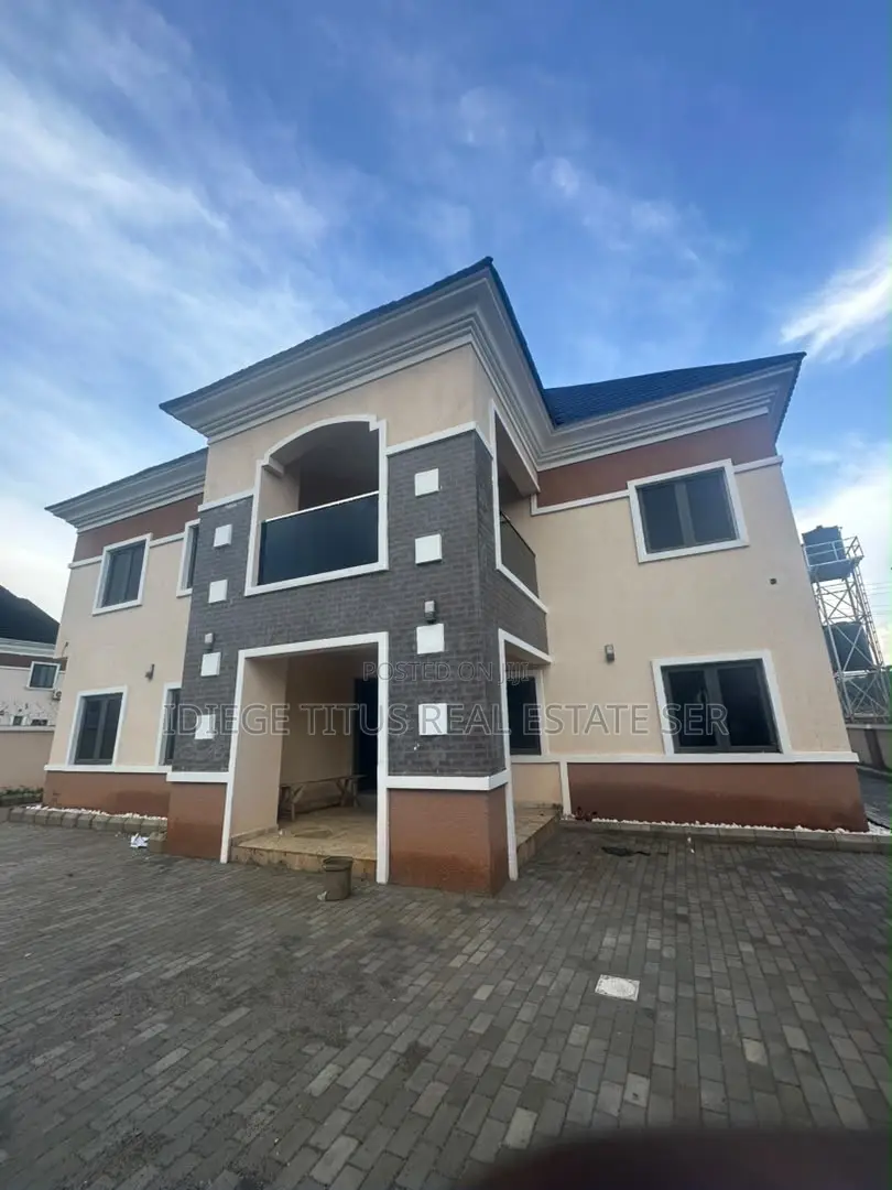 4bdrm Duplex in By Apo Mechanics for rent