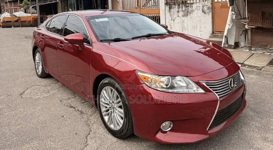 Lexus ES 2013 Red