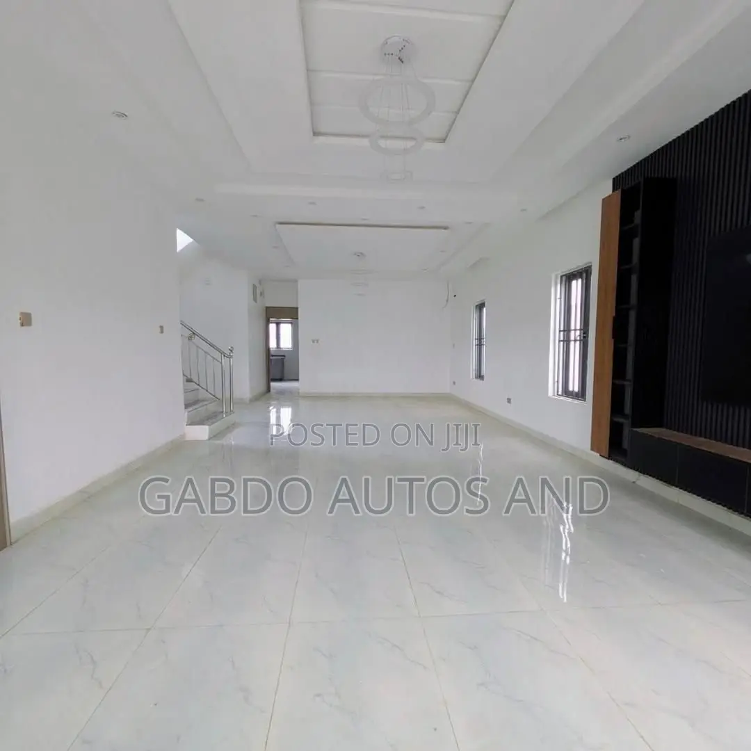 Furnished 5bdrm Duplex in Guzape District for sale