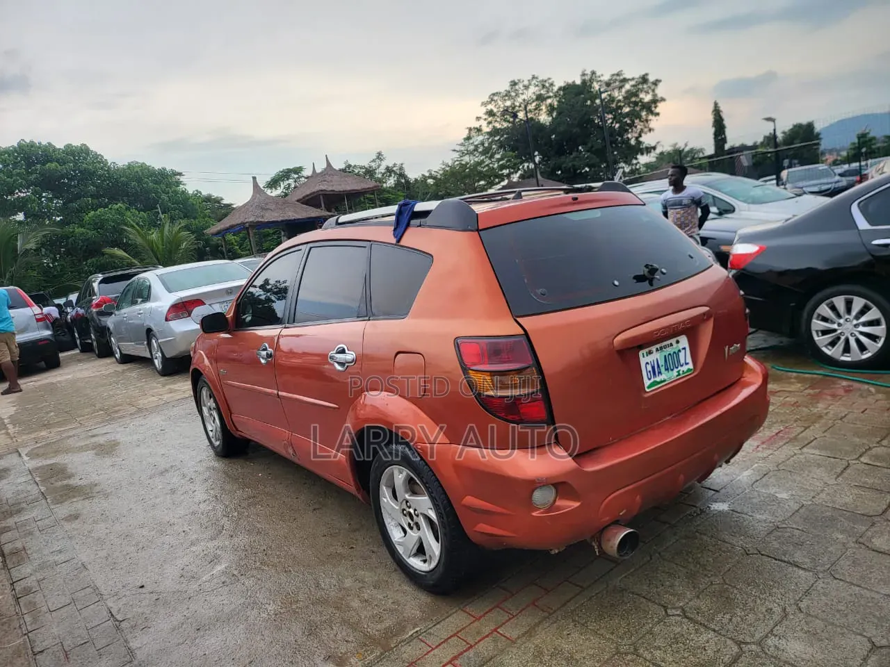 Pontiac Vibe Automatic 2004 Beige