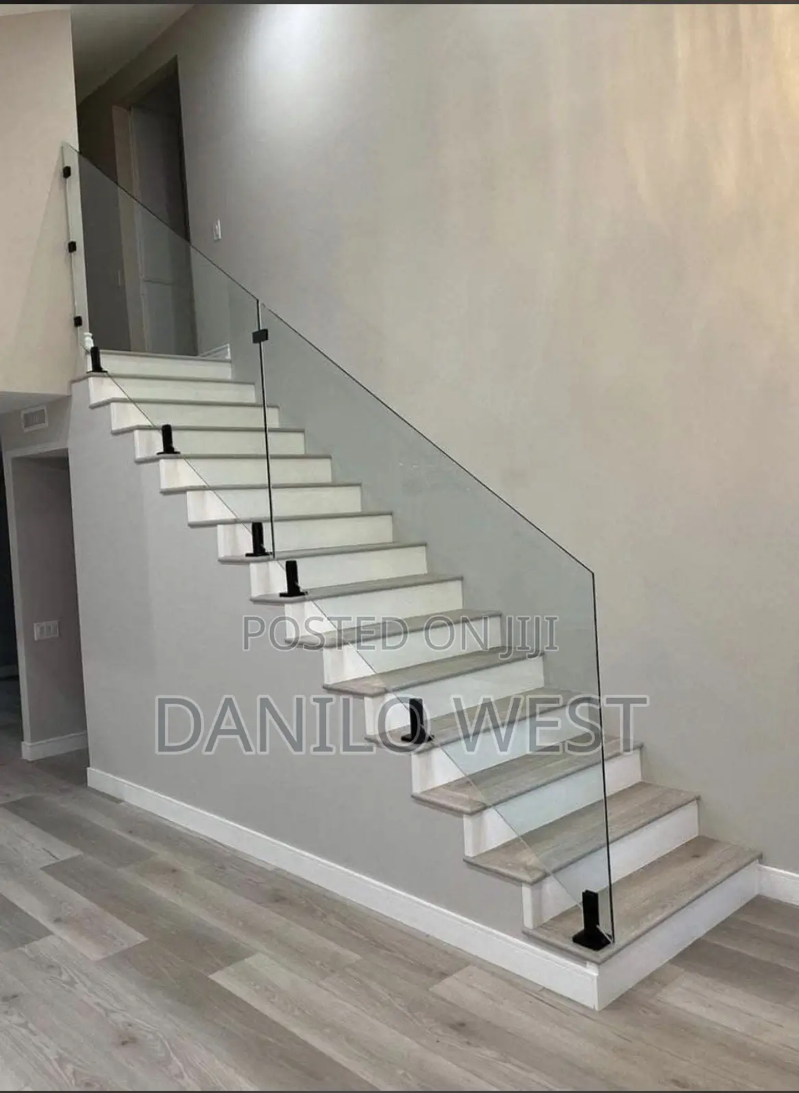 Stainless Steel Rail Glass Design