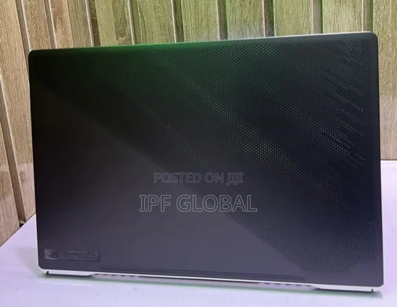 Laptop Asus ROG Zephyrus G15 GA503QR 16GB AMD Ryzen 9 SSD 1T