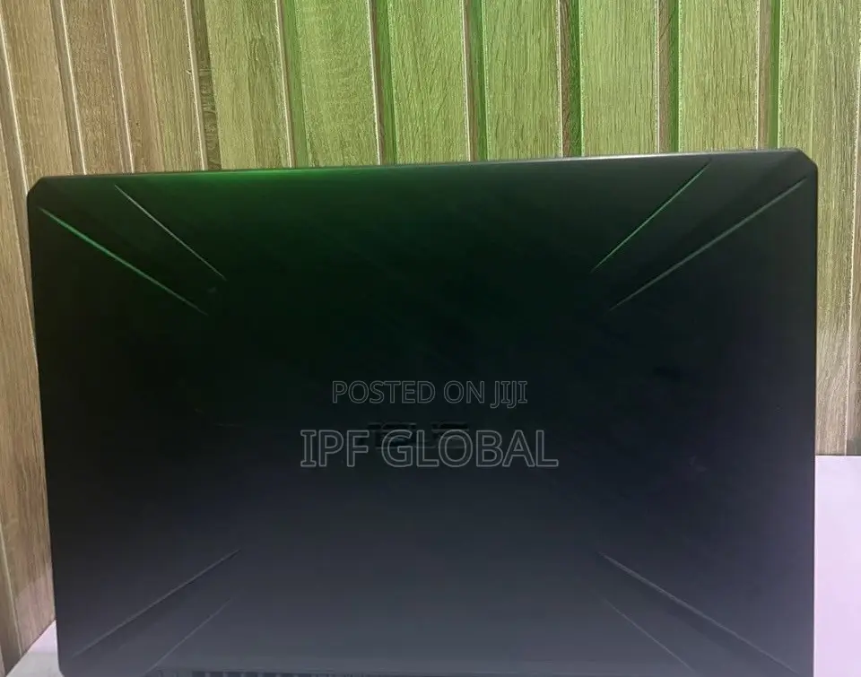 Laptop Asus TUF Gaming FX504 8GB AMD Ryzen 5 SSD 256GB
