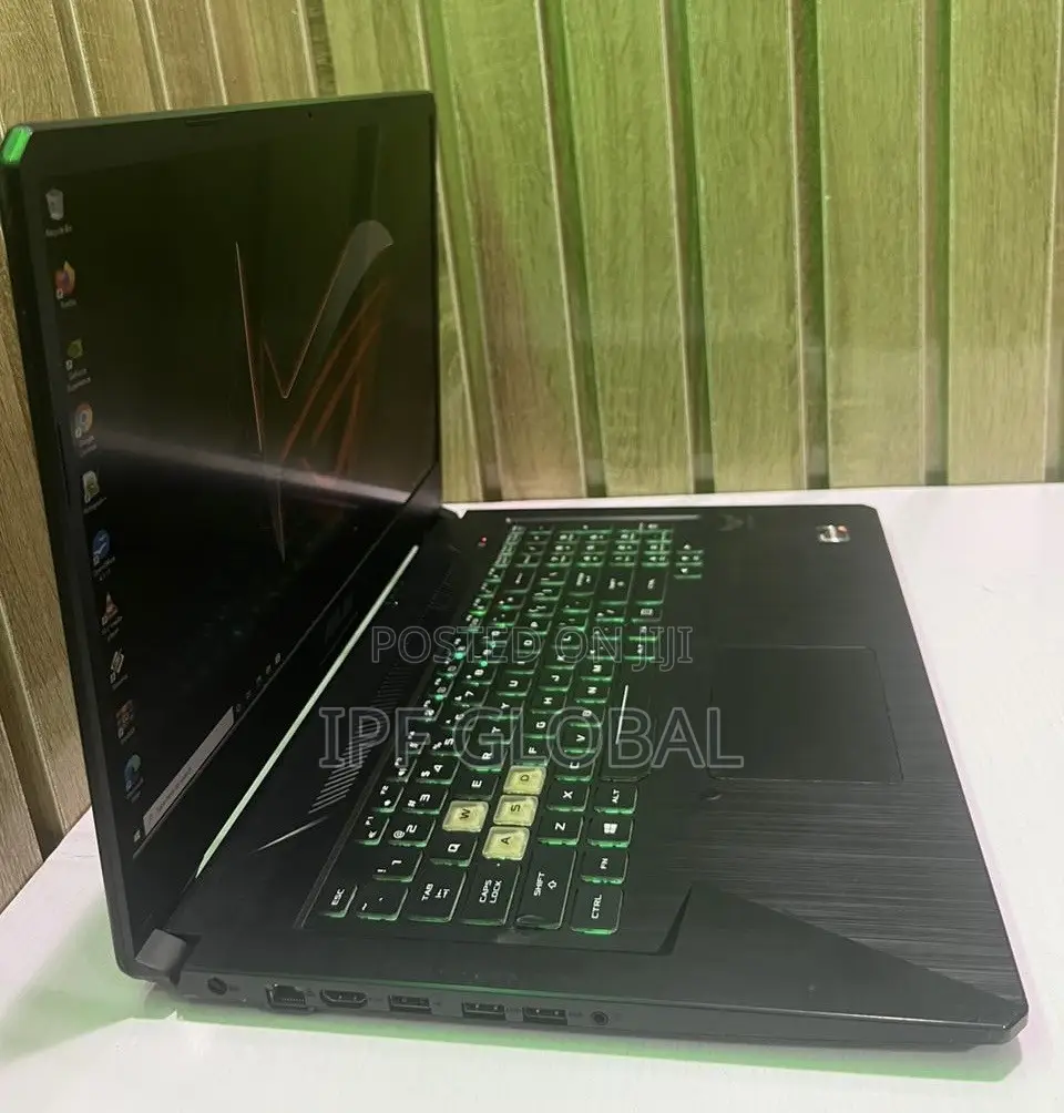 Laptop Asus TUF Gaming FX504 8GB AMD Ryzen 5 SSD 256GB