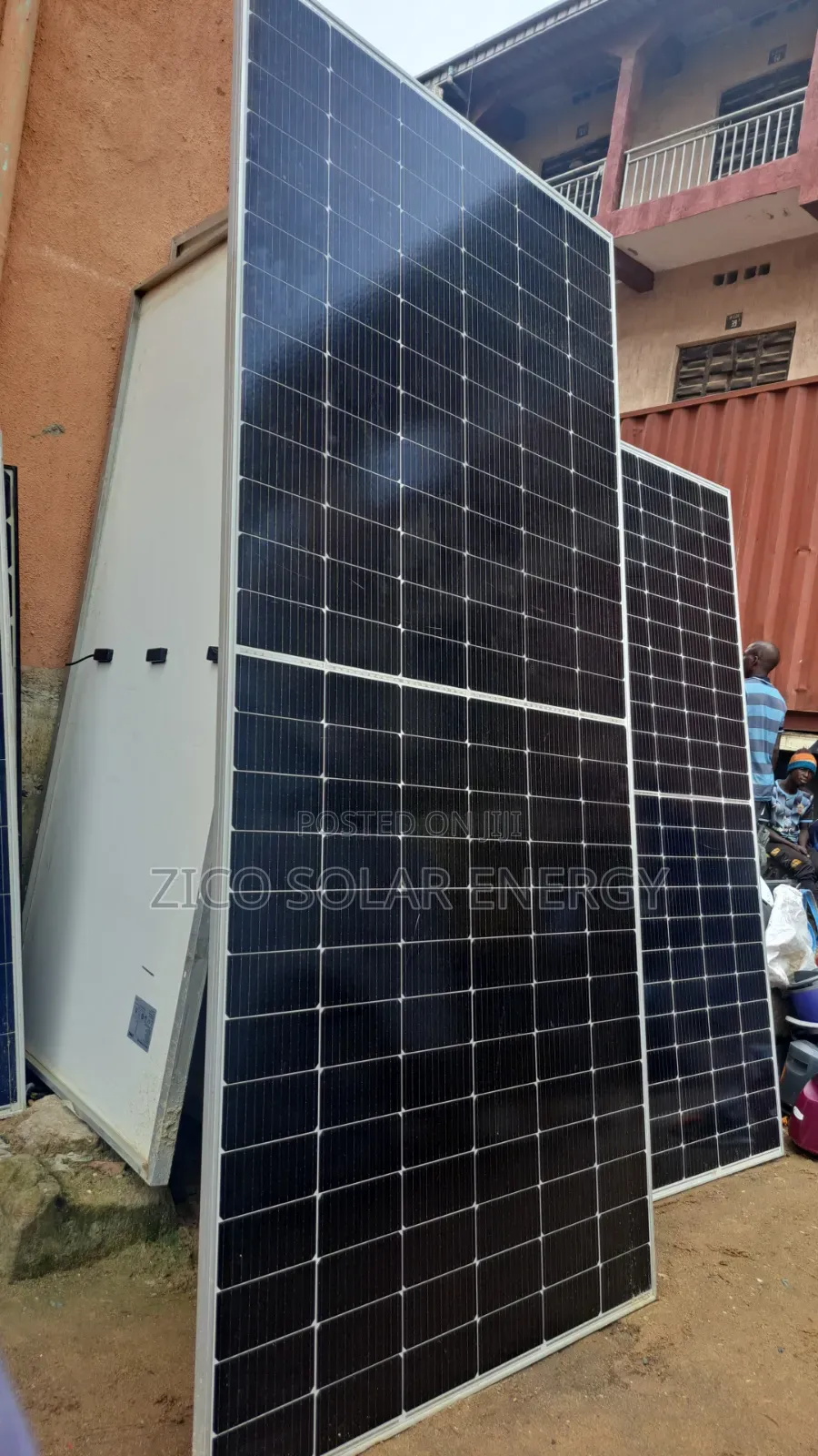 600w Mono Crystalline Panel