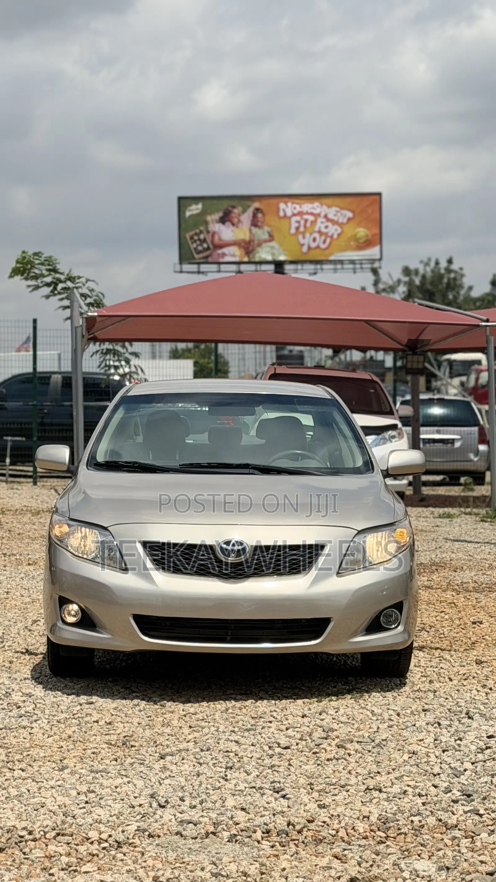 Toyota Corolla 1.6 Advanced 2009 Gold