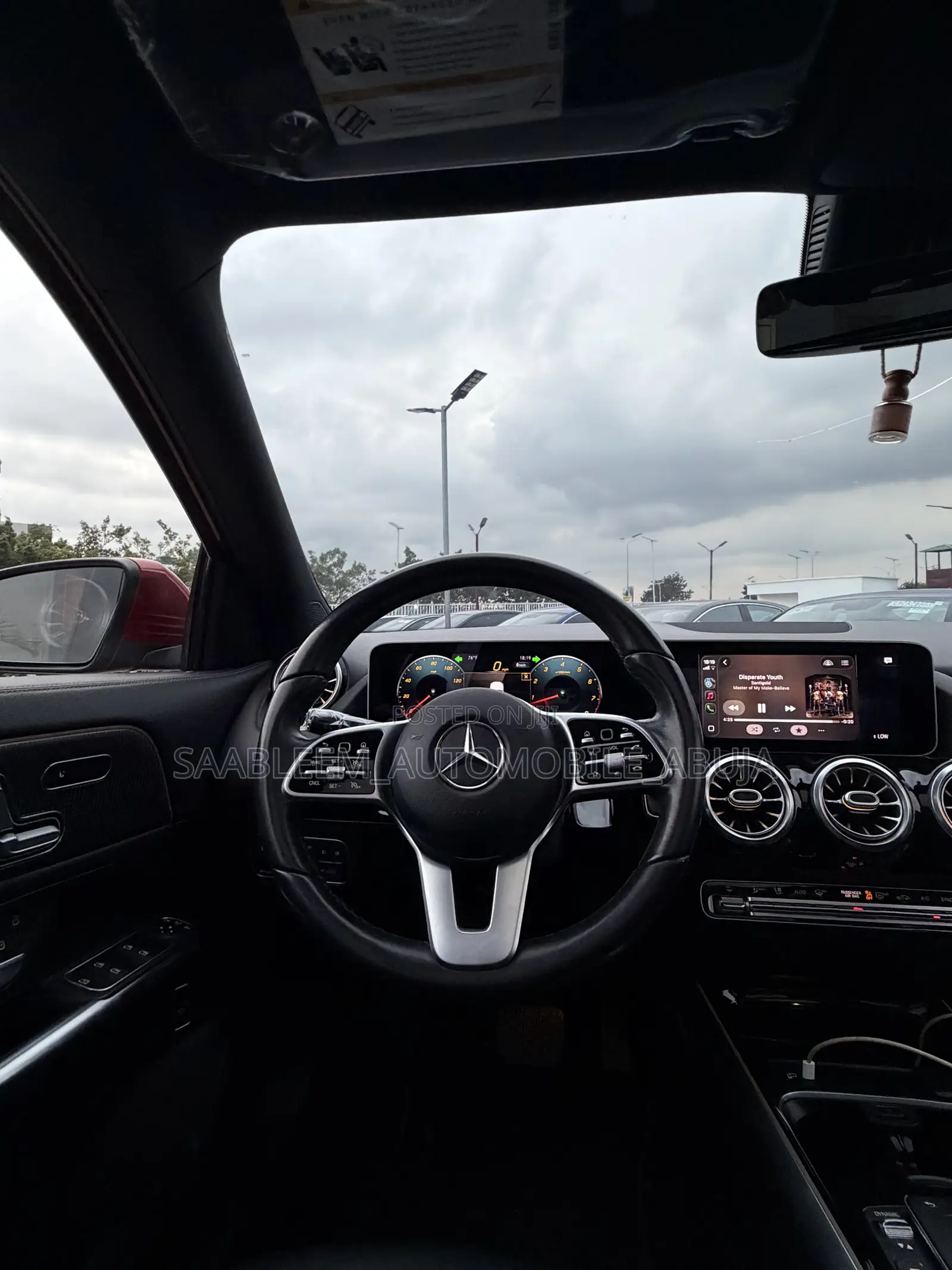 Mercedes-Benz GLA 250 2021 Red