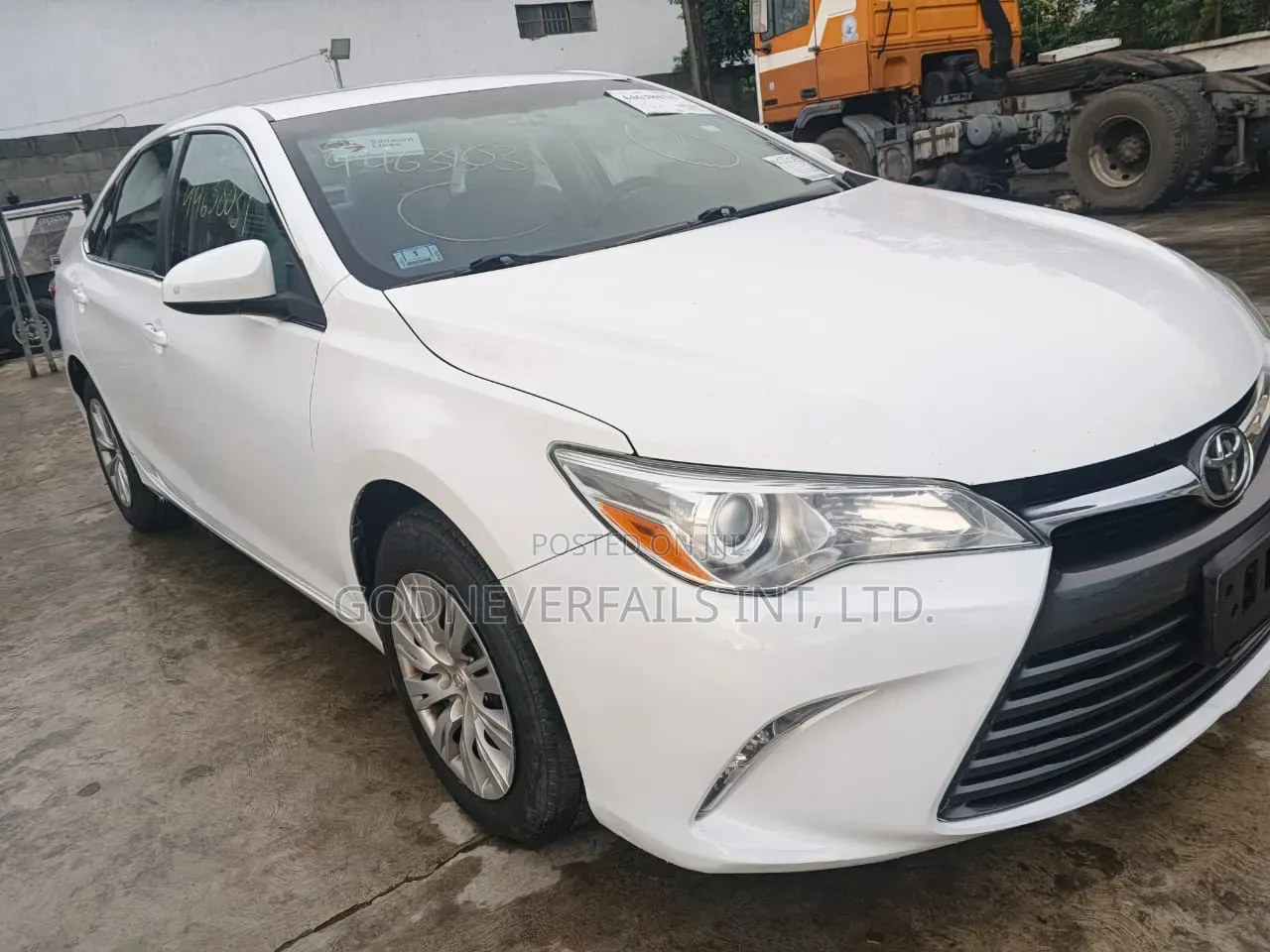 Toyota Camry 2016 White