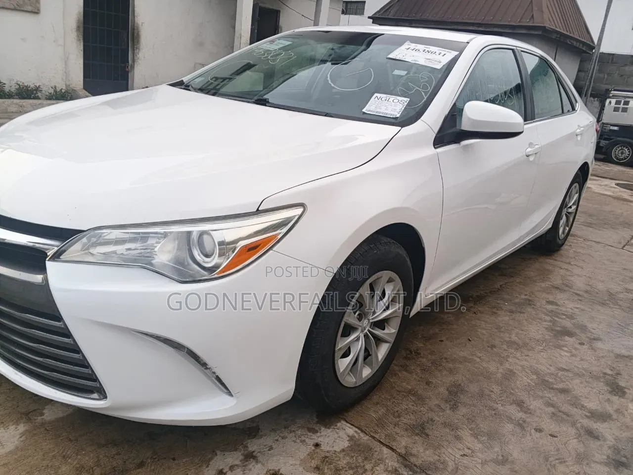 Toyota Camry 2016 White