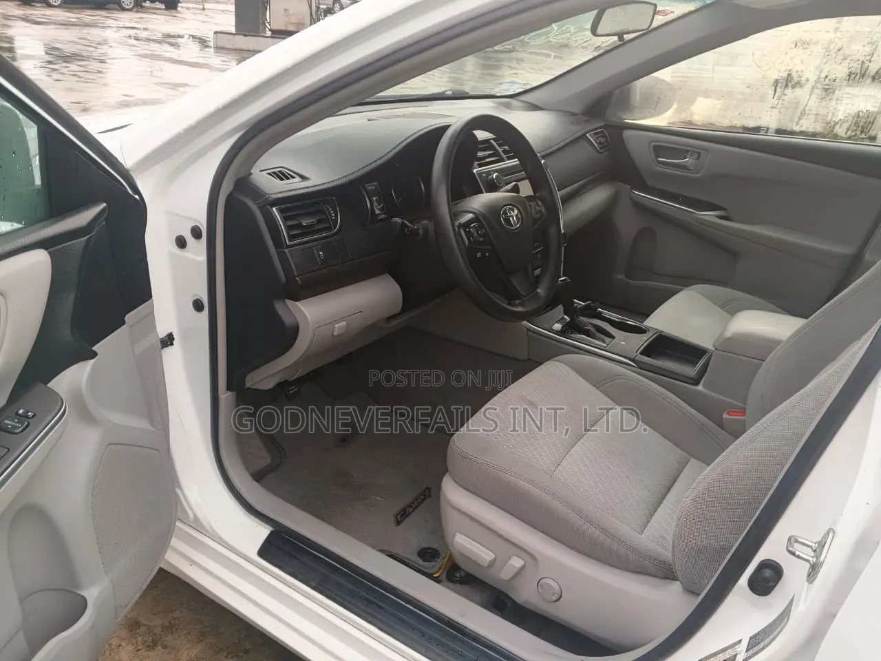 Toyota Camry 2016 White
