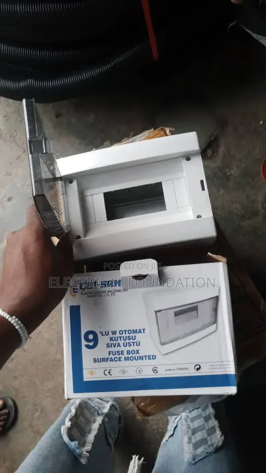 9 Way Cet San Circuit Breaker Box