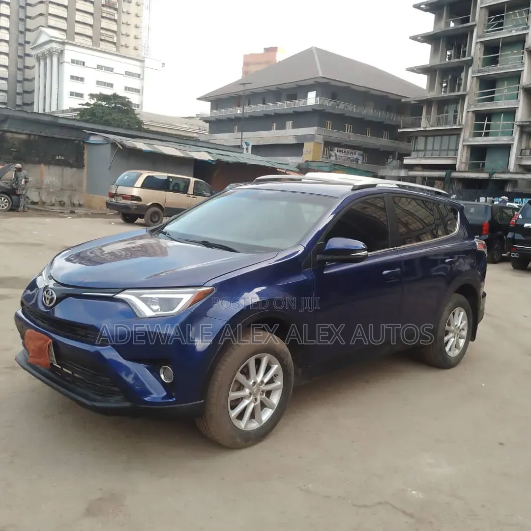 Toyota RAV4 2015 Blue