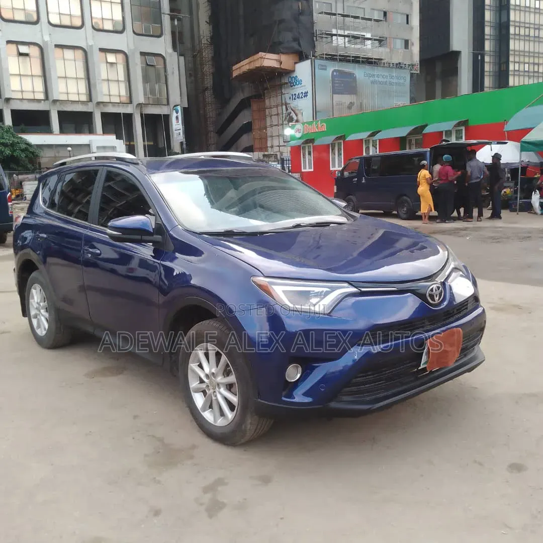 Toyota RAV4 2015 Blue
