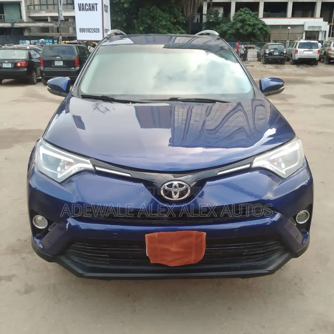 Toyota RAV4 2015 Blue