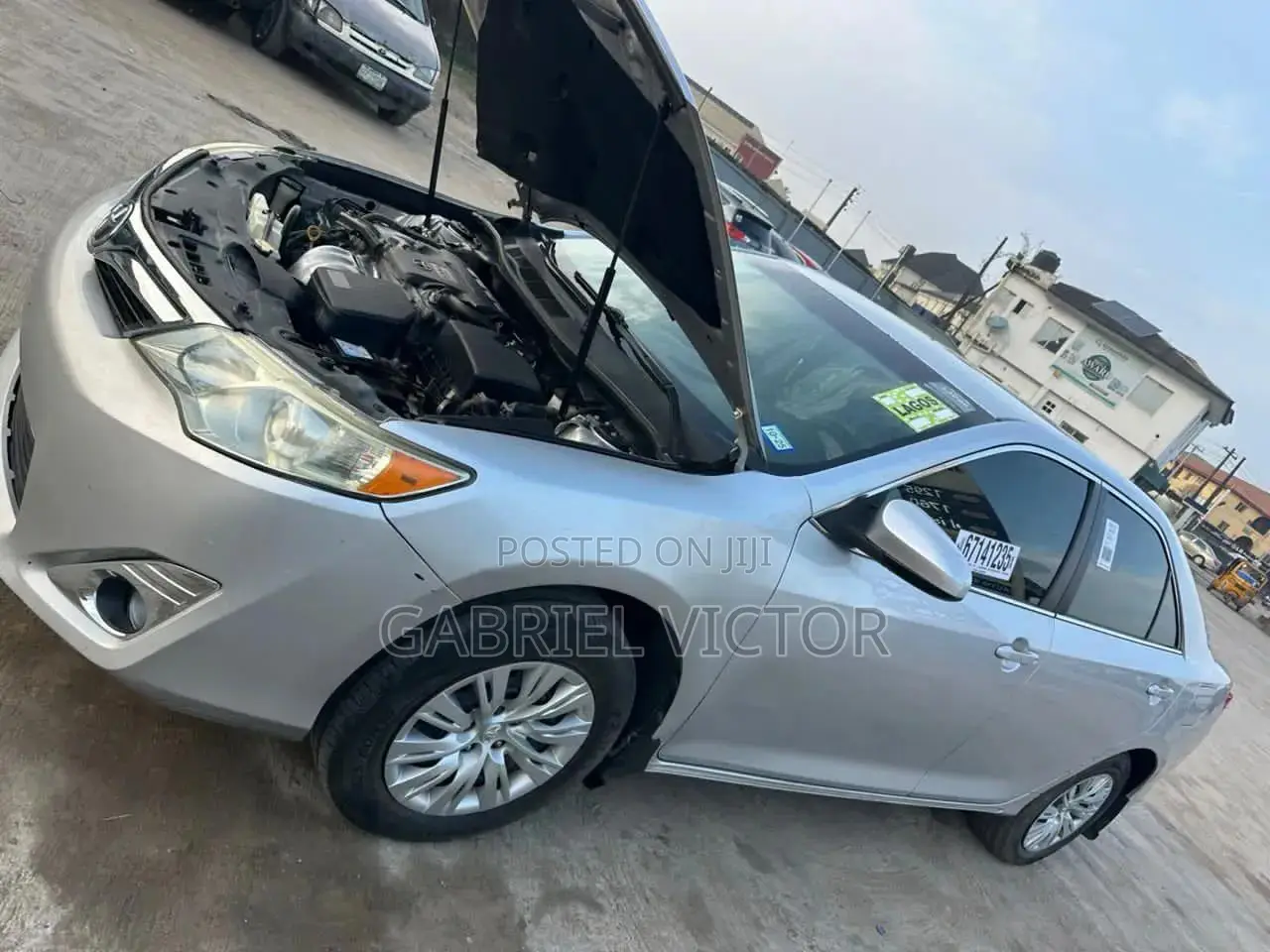 Toyota Camry LE 4dr Sedan (2.5L 4cyl 6A) 2013 Silver