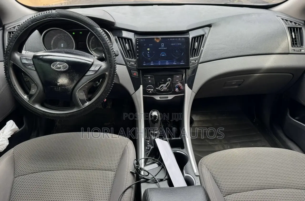 Hyundai Sonata Limited 2.0T Sedan (2.0L 4cyl 6A) 2012 Blue