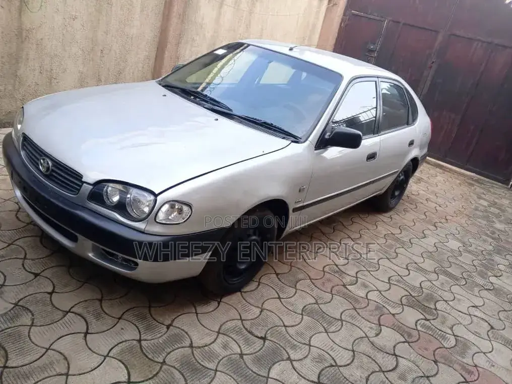 Toyota Corolla 2002 Silver