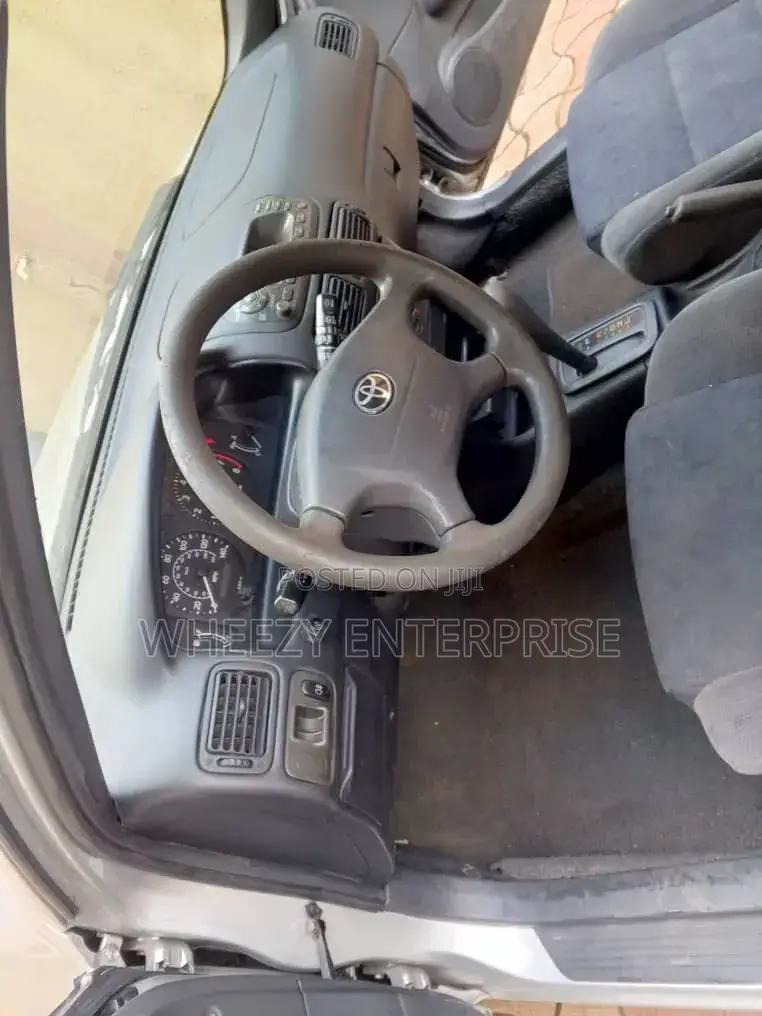 Toyota Corolla 2002 Silver