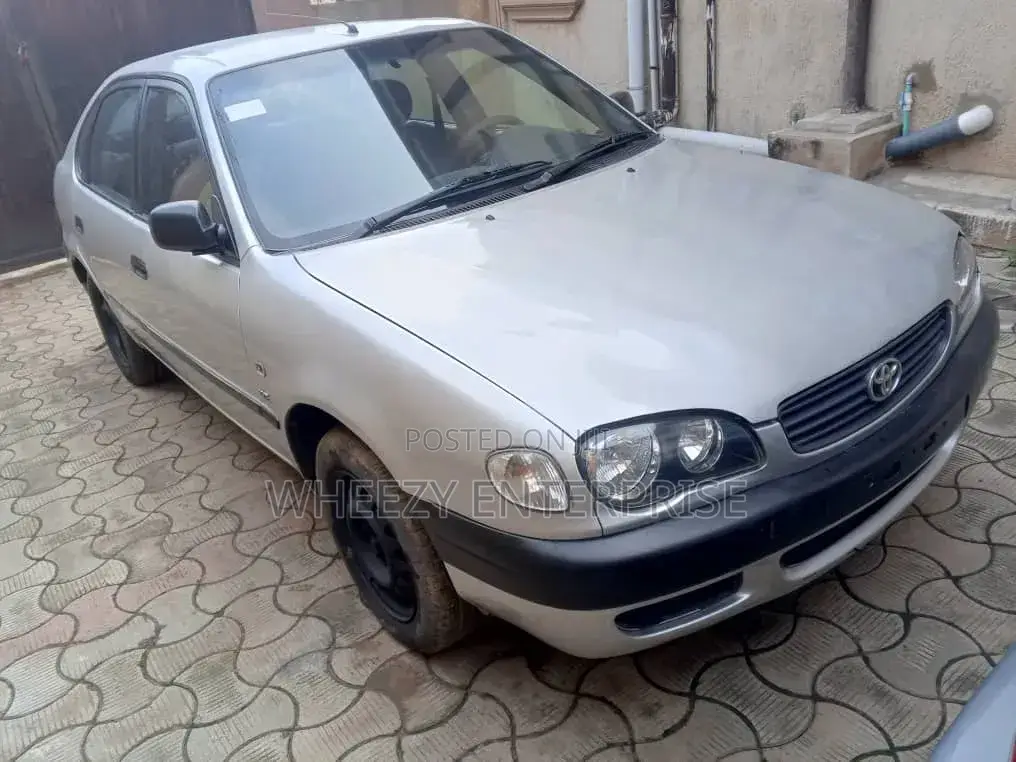 Toyota Corolla 2002 Silver