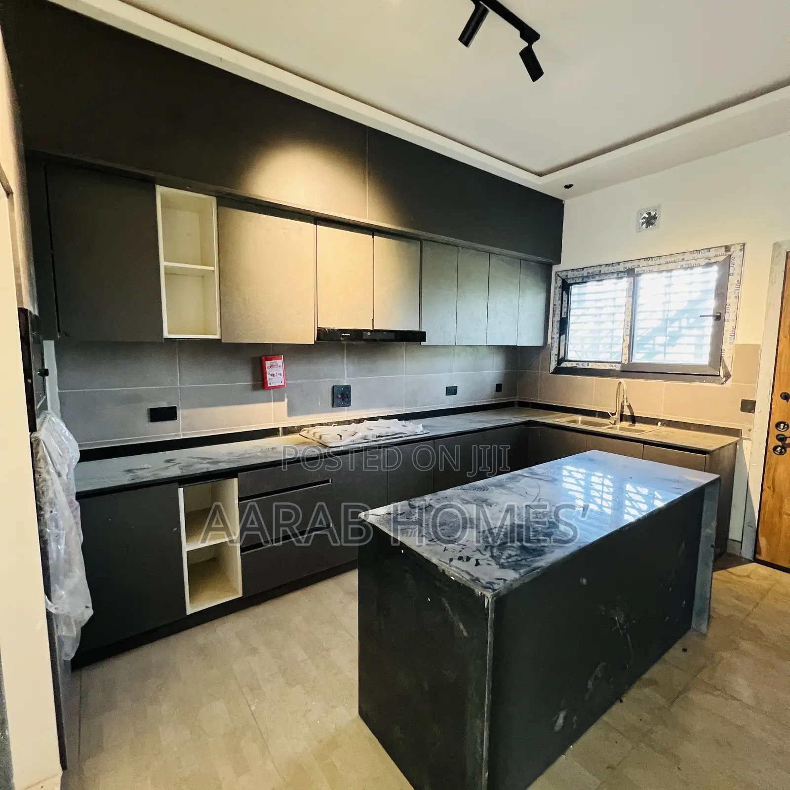 3bdrm Block of Flats in Gwarinpa for rent