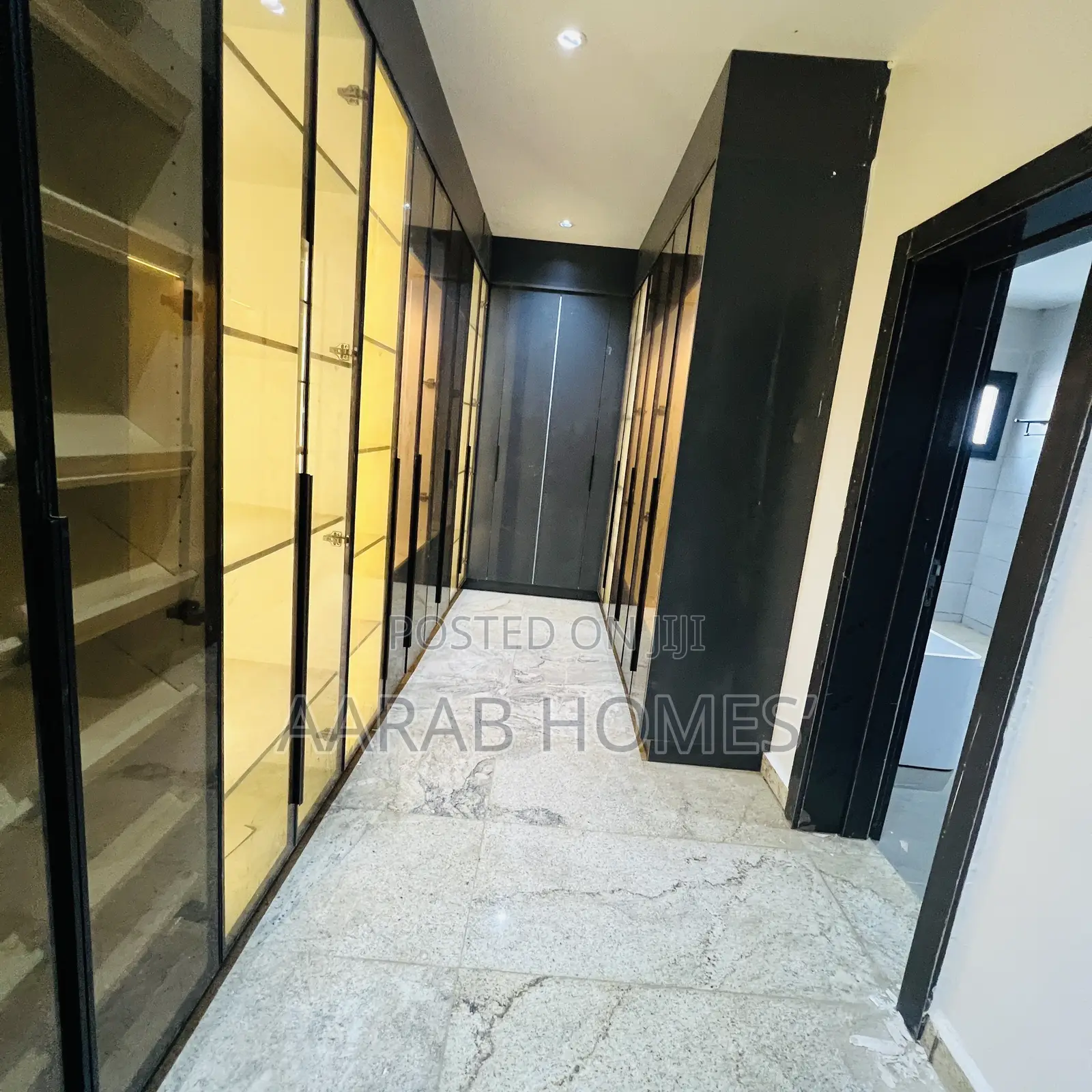 3bdrm Penthouse in Gwarinpa for rent
