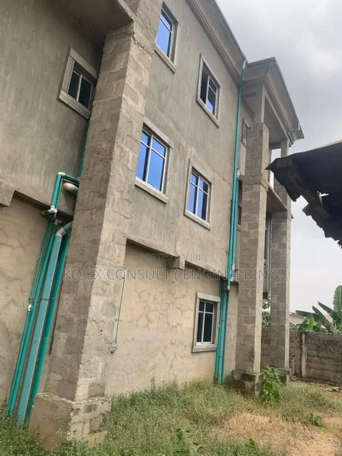 20bdrm Block of Flats in Igando / Ikotun/Igando for sale