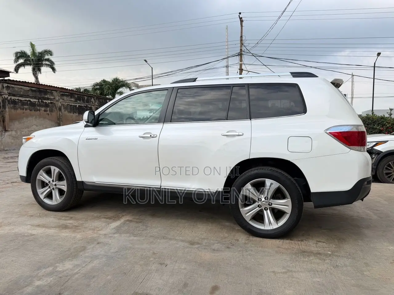 Toyota Highlander Limited 3.5l 4WD 2013 White