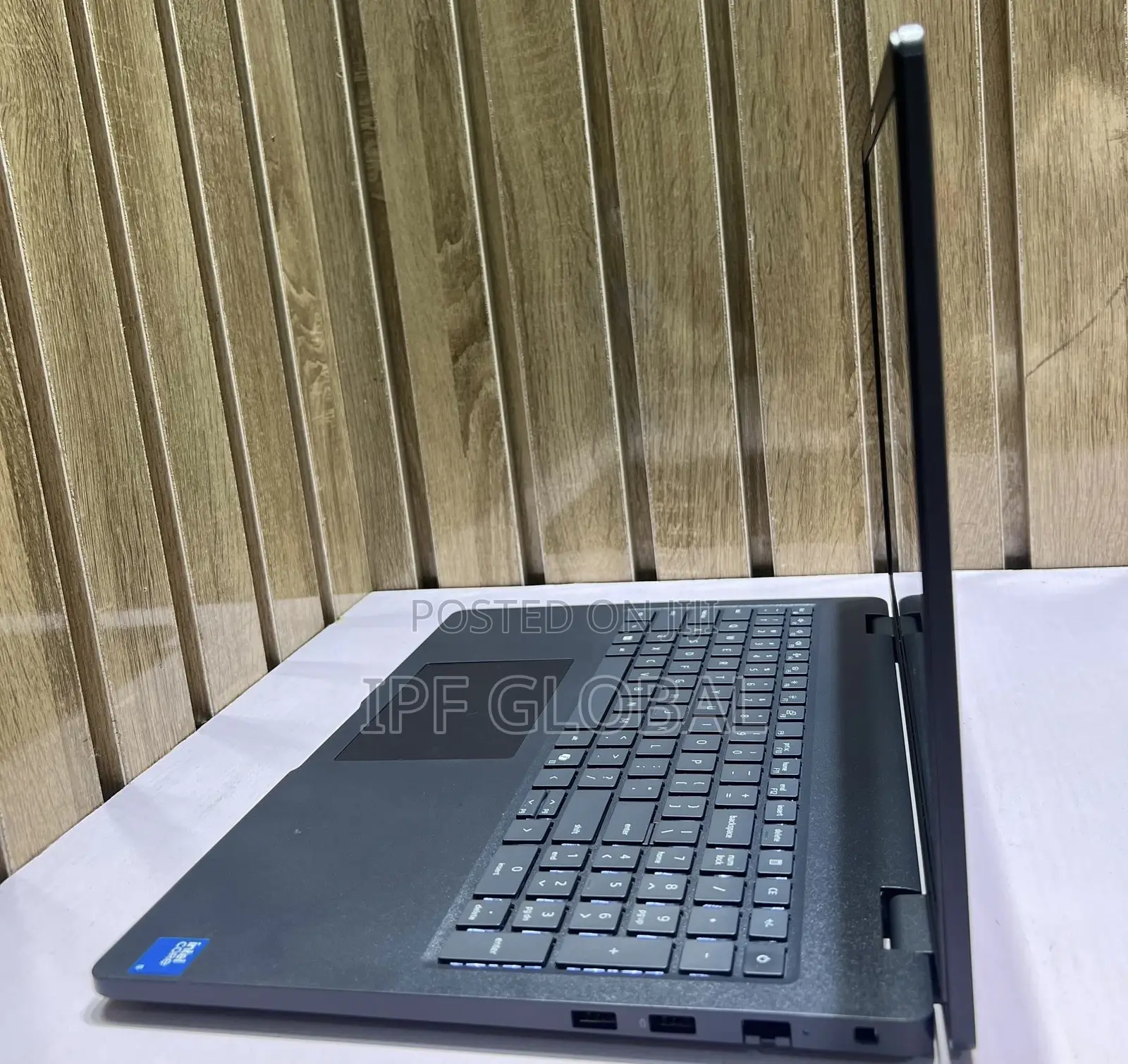 New Laptop Dell 16GB Intel Core 7 SSD 512GB
