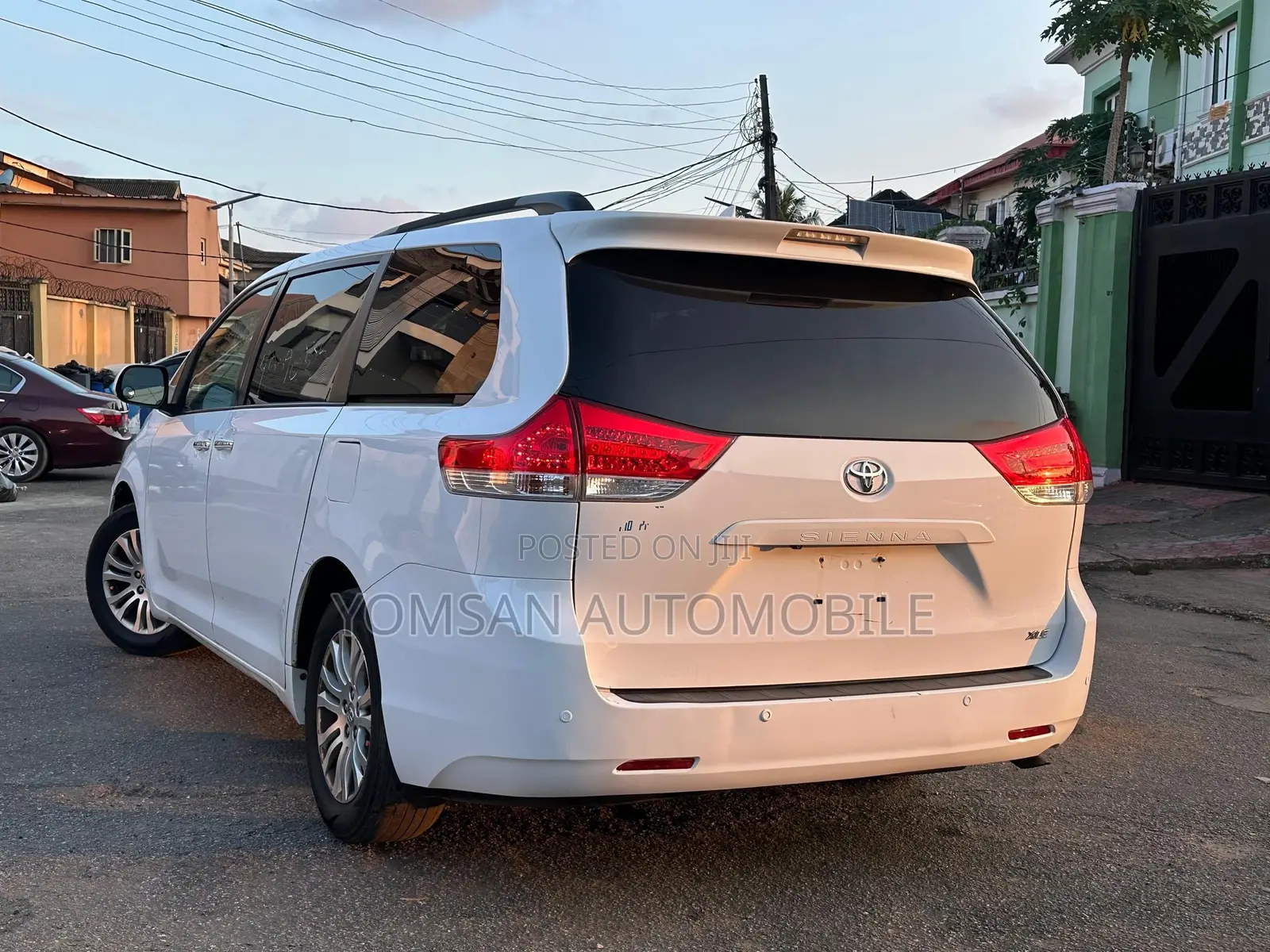 Toyota Sienna XLE 7 Passenger Mobility 2012 White